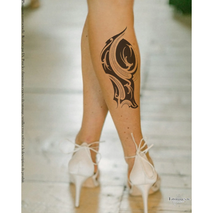 Tatouage éphémère noir : Elan tribal (sur mollet)