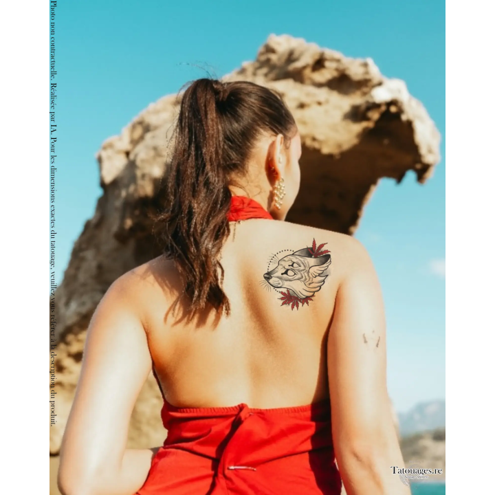 Rendu réaliste du tatouage éphémère mystique de style néo-traditionnel dans le dos