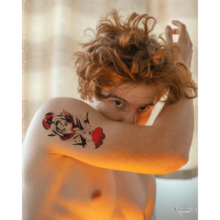 Tatouage éphémère manga Les Arcanes de l'Illusion appliqué en sur l'épaule