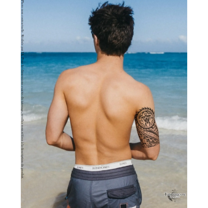 Tatouage éphémère noir : Le sillage de Honu (sur triceps)